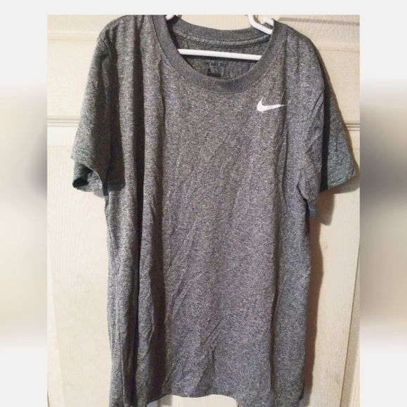 Nike Women's Size Small S Gray Short Sleeve Dri-fit Tee V7 - Picture 1 of 5